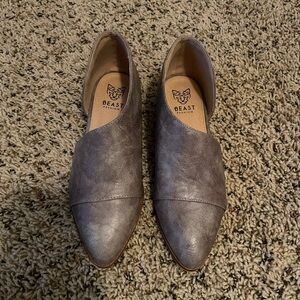 BEAST FASHION Gray Leather Flats Minimalist Design